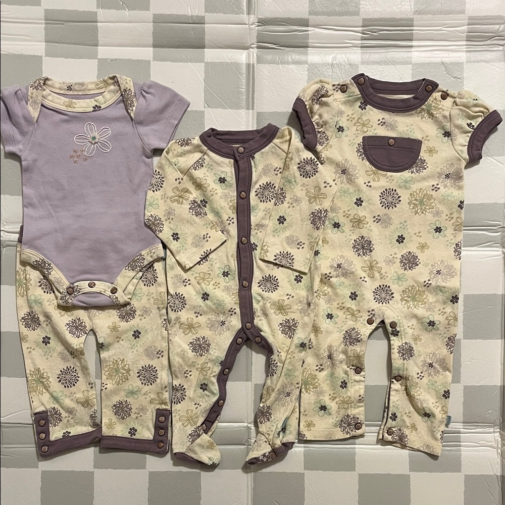 Charming Floral Baby Bodysuit Set - Lavender and Cream